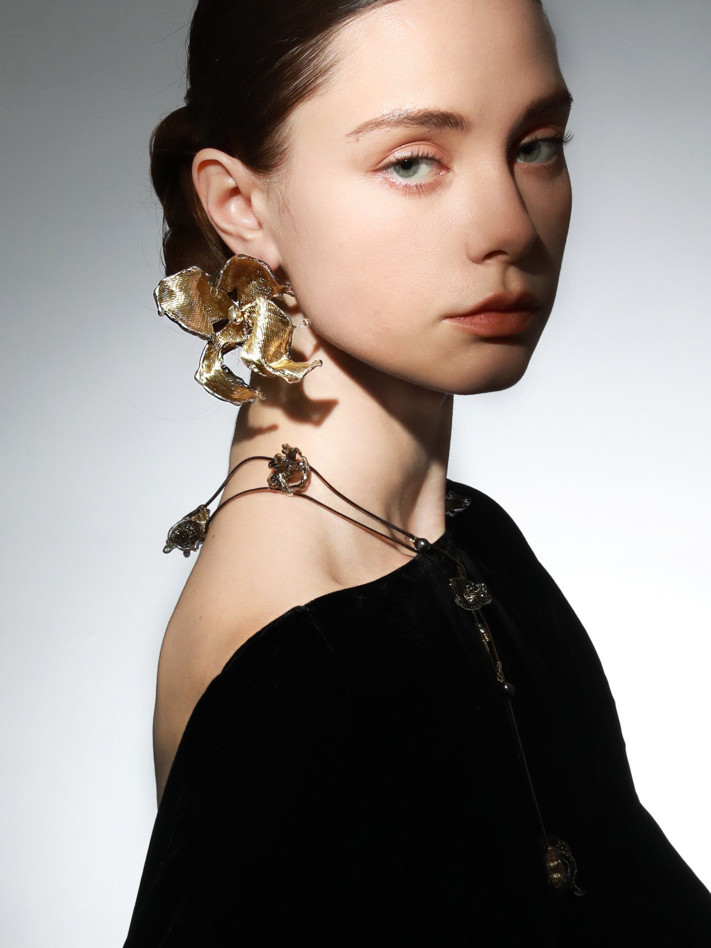 Avant-Garde Hand-Woven Metallic Mesh Flower Earrings - Deconstructed Liquid-Edge Floral Studs with Clear Melting Ice Accent  LUNA-X387