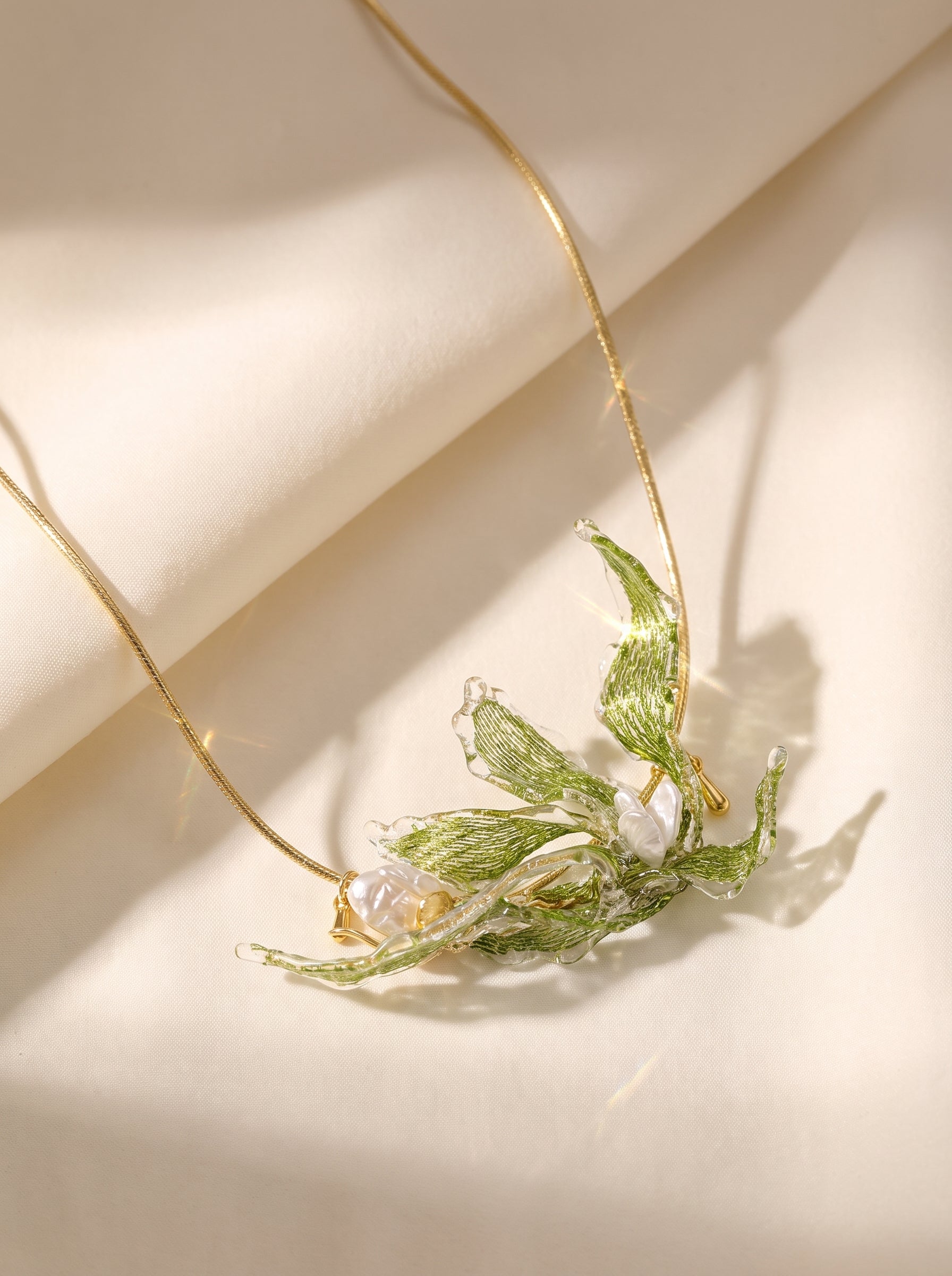Avant-Garde Hand-Woven Metallic Leaf Necklace - Deconstructed Tender Green Botanical Choker with Clear Melting Ice Border LUNA-X394