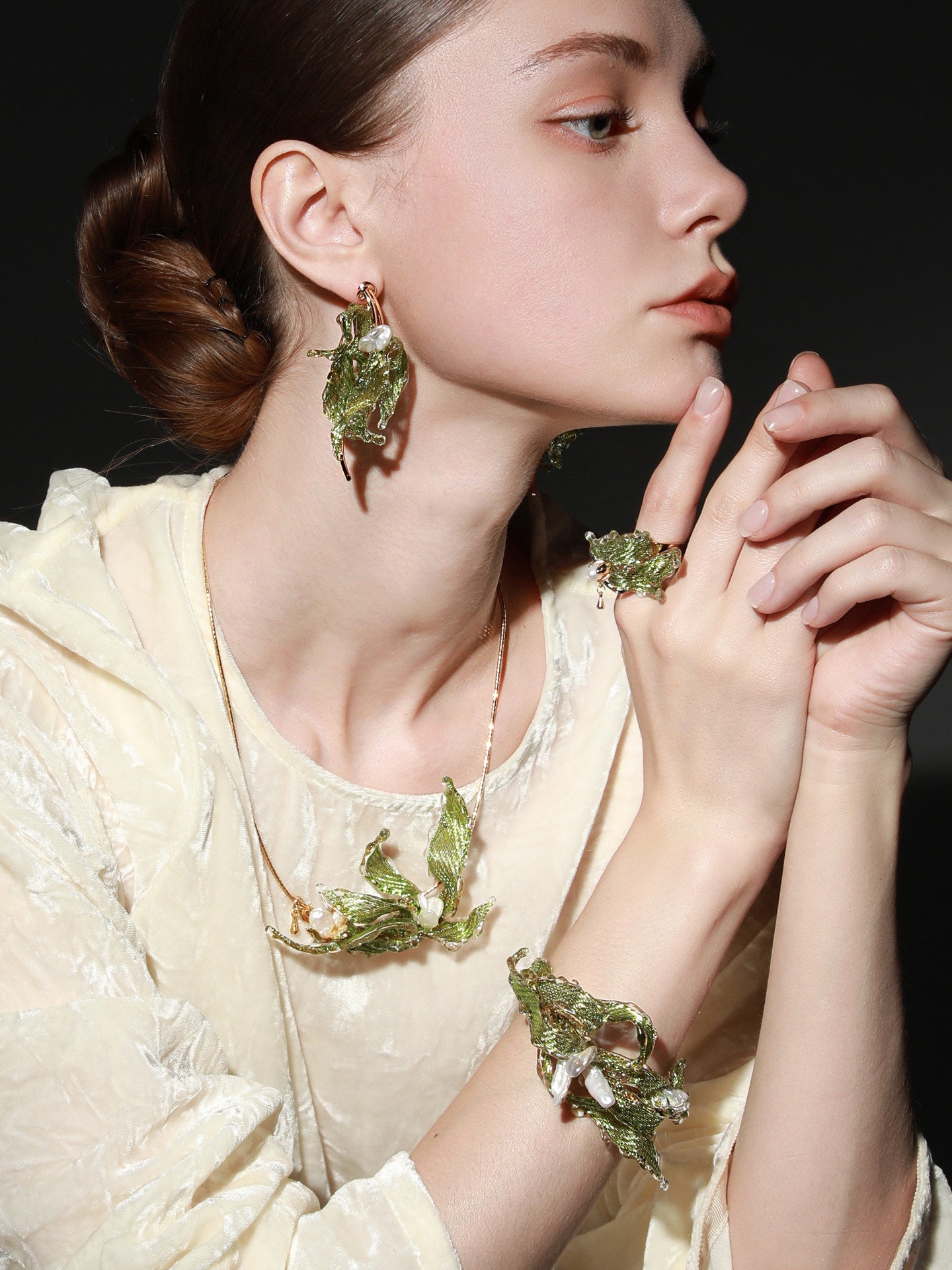 Avant-Garde Hand-Woven Metallic Leaf Necklace - Deconstructed Tender Green Botanical Choker with Clear Melting Ice Border LUNA-X394