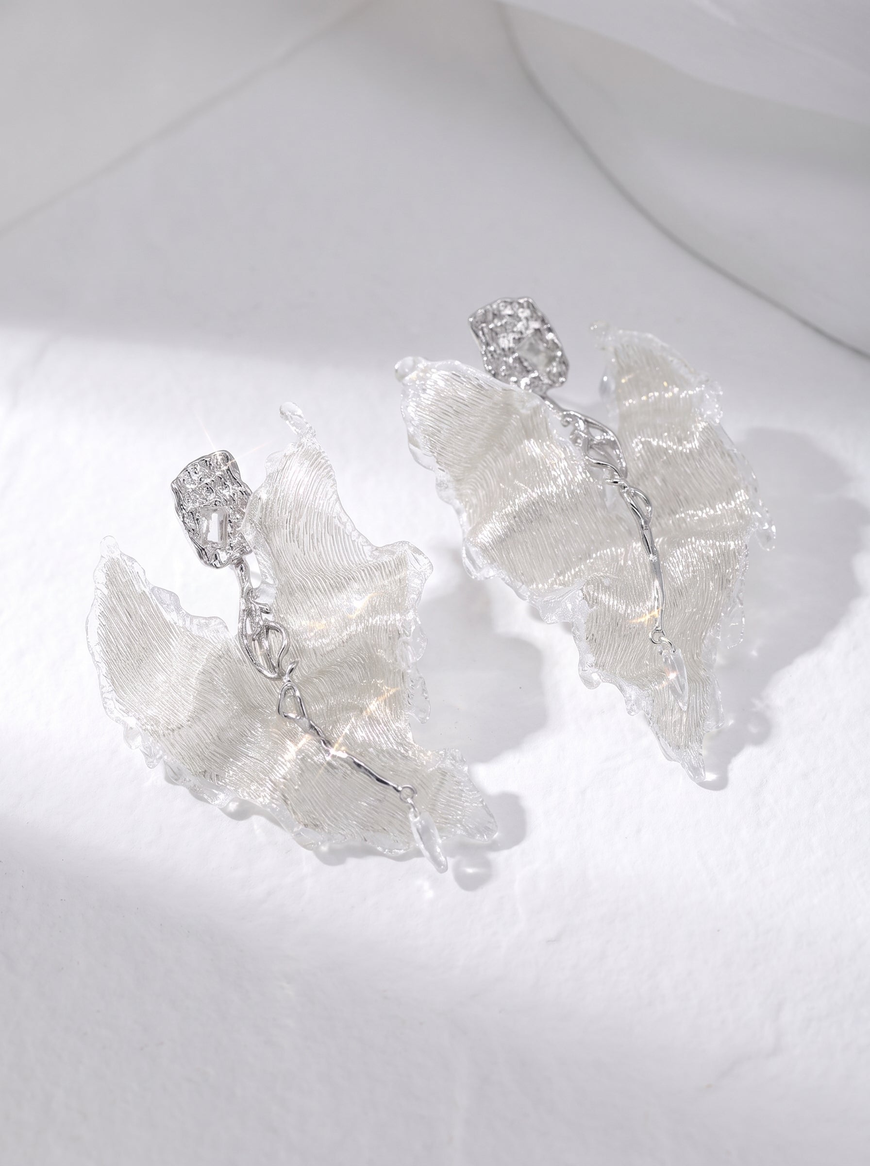 Avant-Garde Hand-Woven Metallic Ruffled Leaf Earrings - Deconstructed Glacial White Petal Studs with Liquid-Ice Border & Molten Alloy Stem LUNA-X395