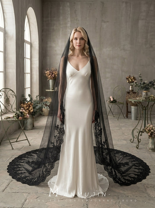 One Tier Black Cathedral Wedding Veil for Bride, 3x2. Meters Soft Tulle Large Lace Edge Sparkly Veil with Comb, Ivory/Stark White Contrast LUNA-X65