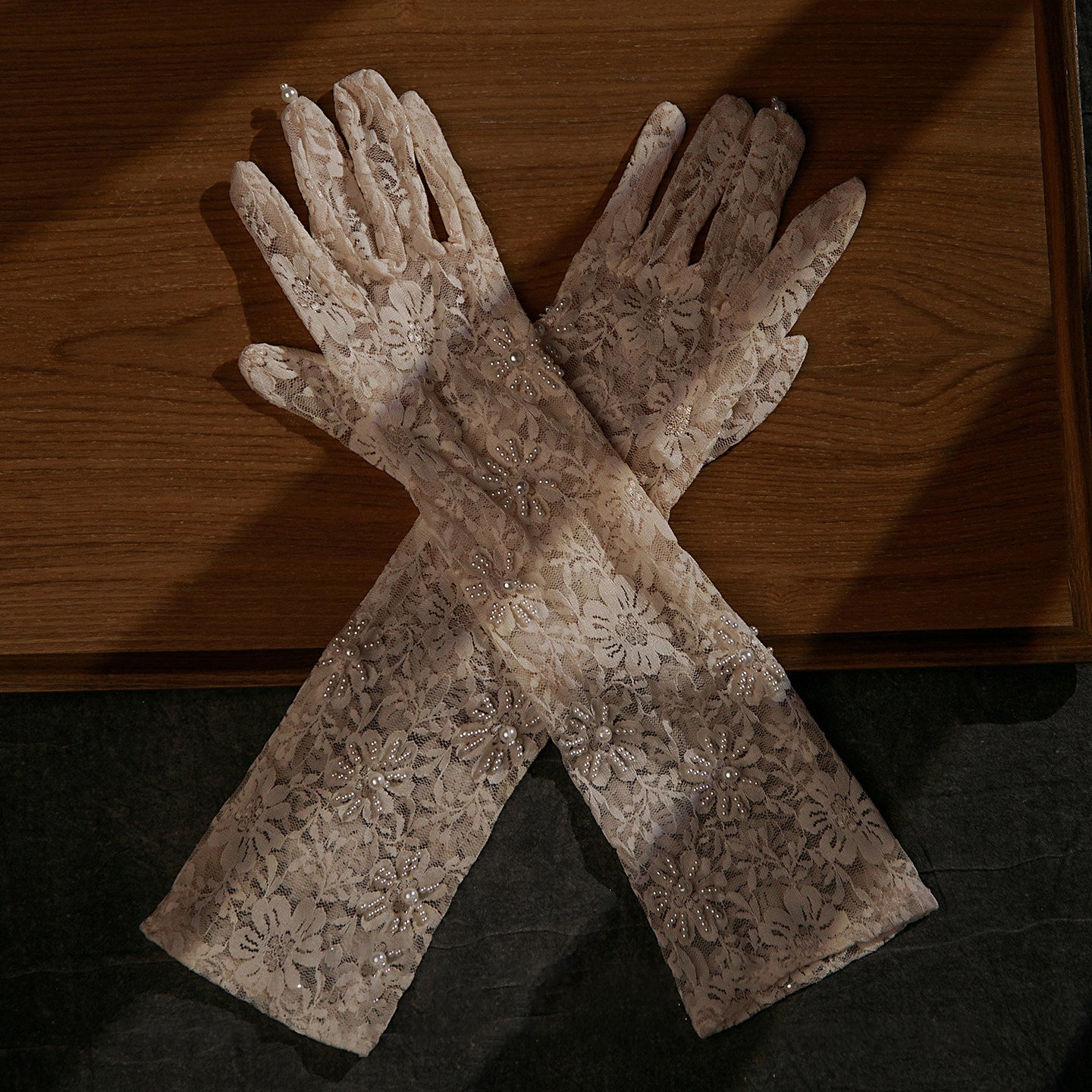 "Teenage Dream" 39cm Vintage Lace Bridal Gloves, Full Finger Sheer Floral Wedding Gloves with Hand-Stitched Pearl Accents LUNA-X178
