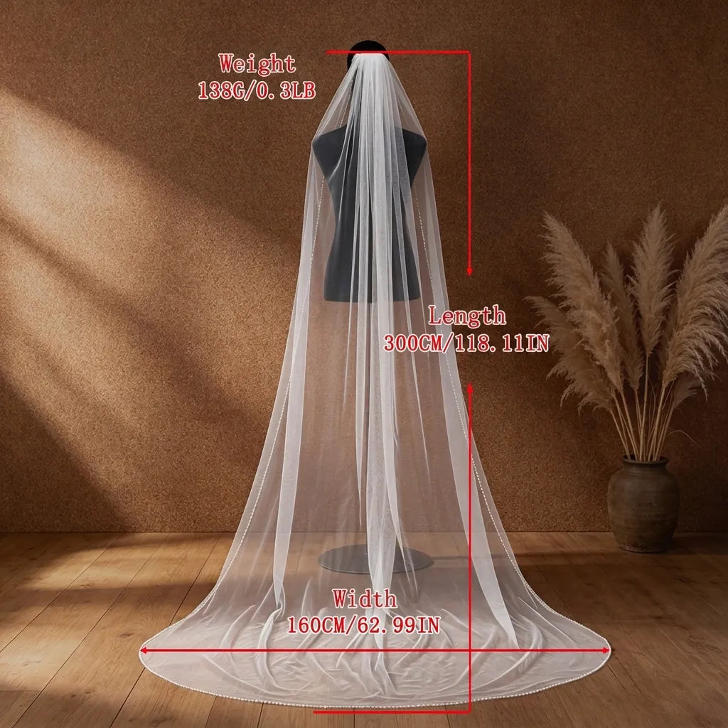 Specification diagram of 300cm single-tier wedding veil on mannequin displaying length 300cm (118.11in), width 160cm (62.99in), and weight 138g (0.3lb) with delicate beaded edge