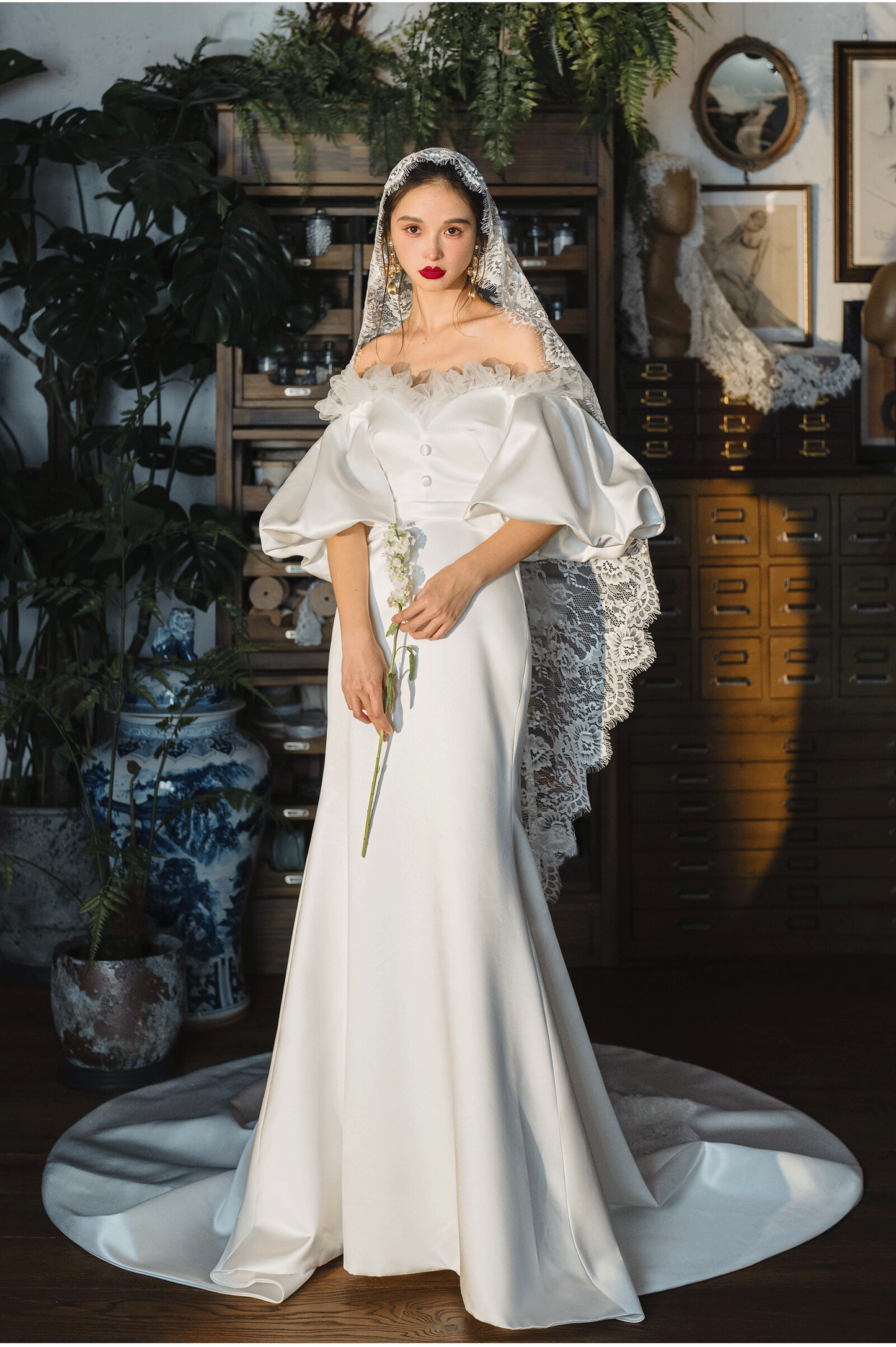 230cm French vintage full lace mantilla cathedral bridal veil with floral mesh pattern