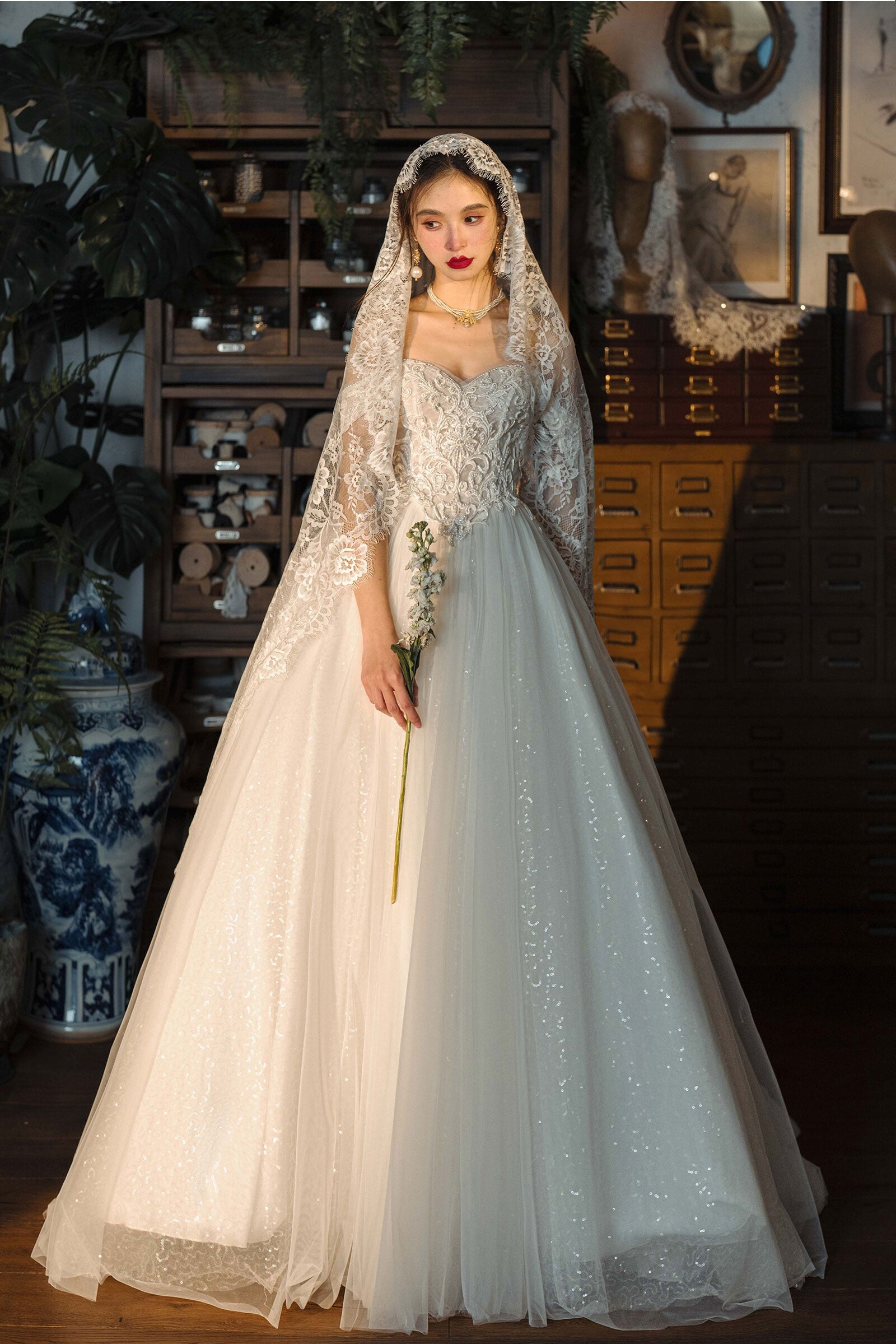 230cm French vintage full lace mantilla cathedral bridal veil with floral mesh pattern