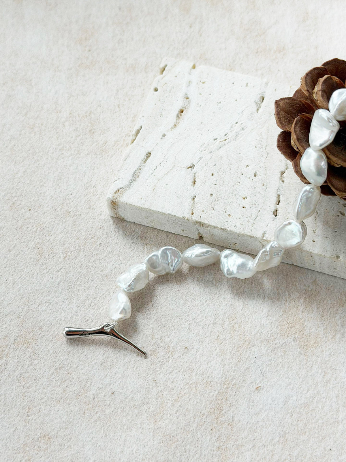 Irregular Freshwater Pearl Necklace--859