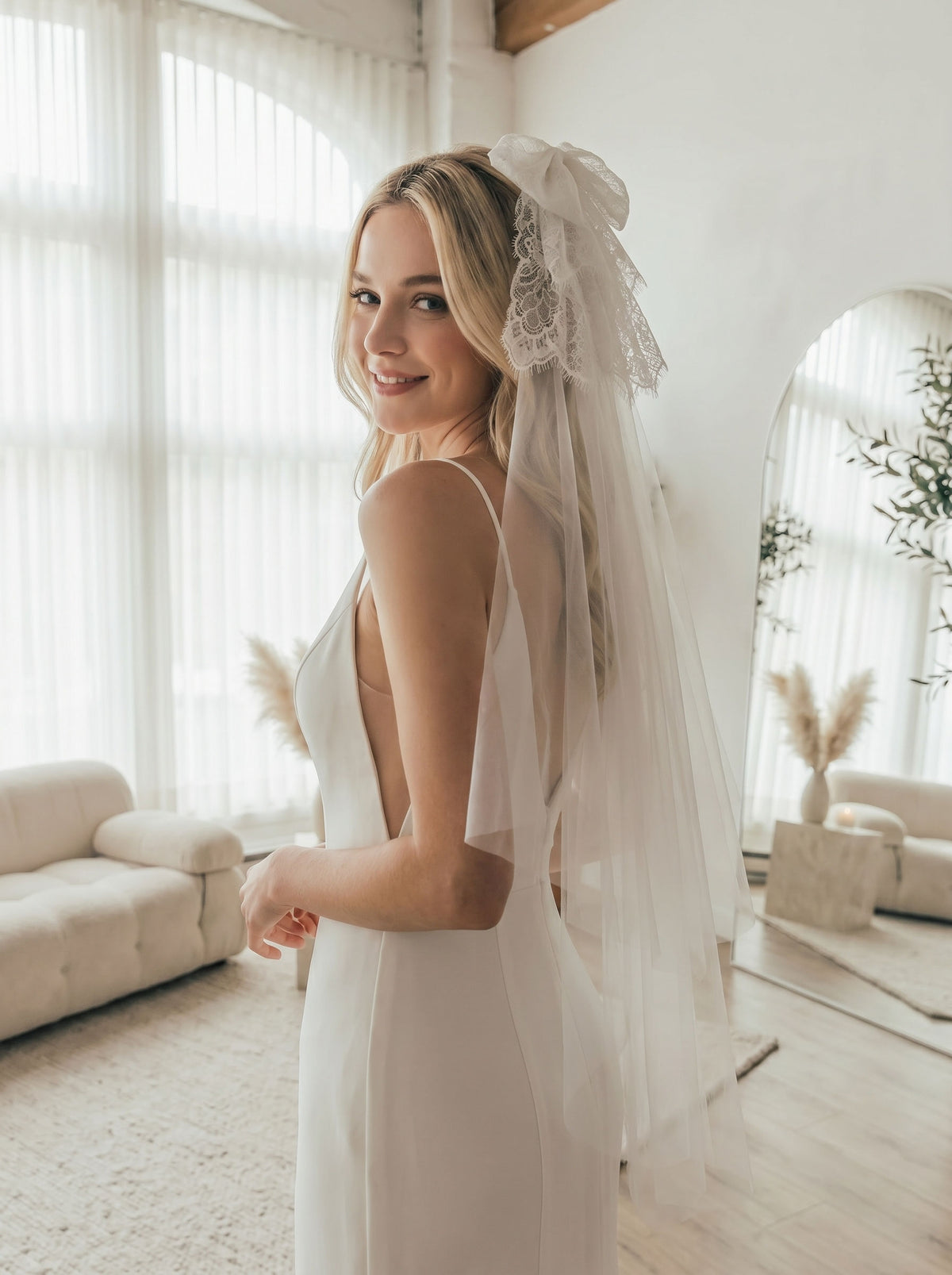 White bow bachelorette veil with short sheer tulle