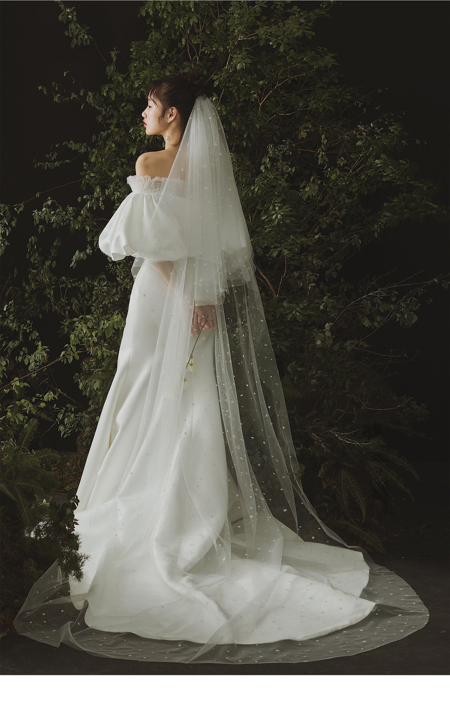 350cm polka dot cathedral length two tier bridal veil with 77cm blusher and vintage dotted tulle