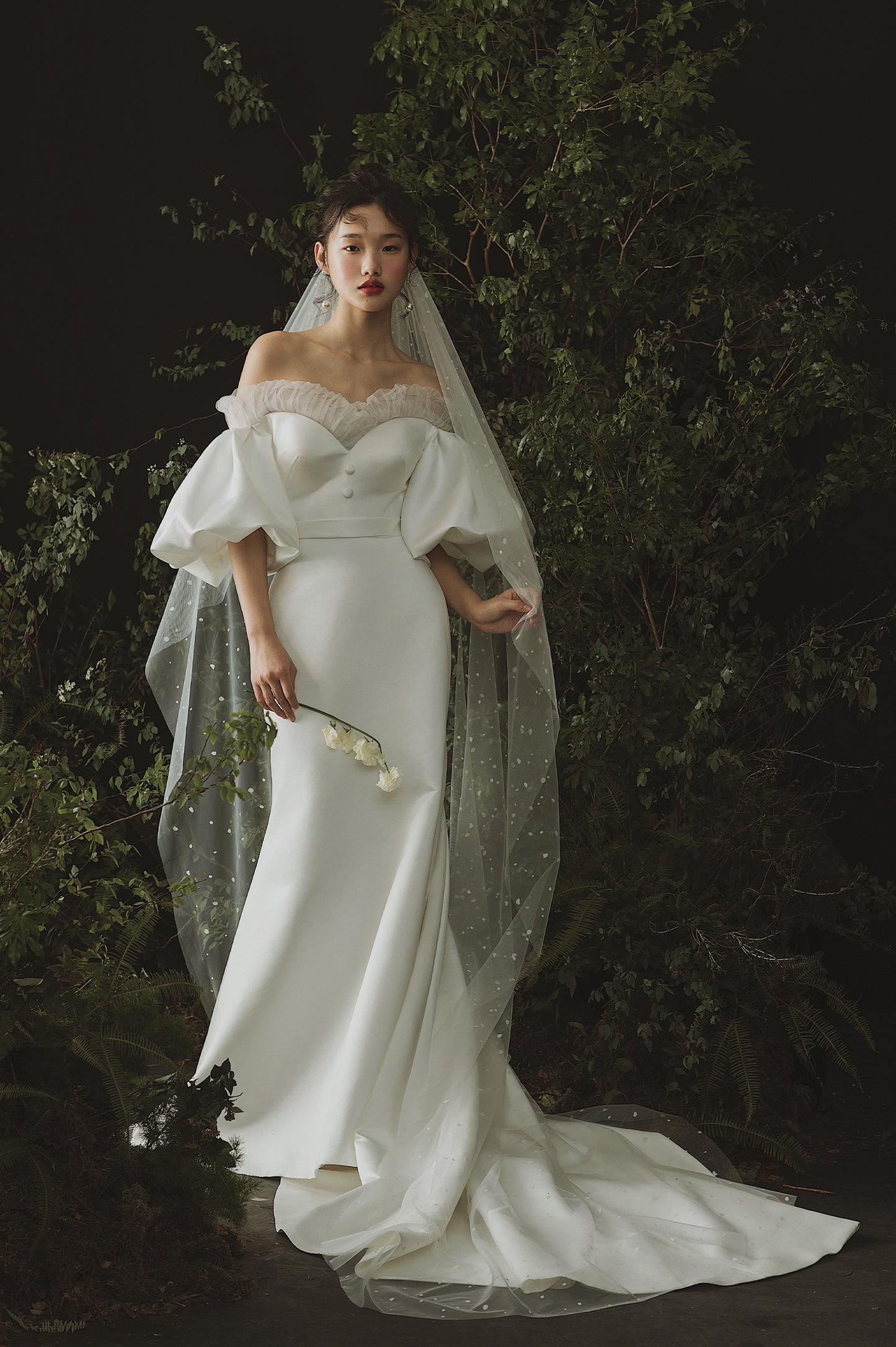 350cm polka dot cathedral length two tier bridal veil with 77cm blusher and vintage dotted tulle