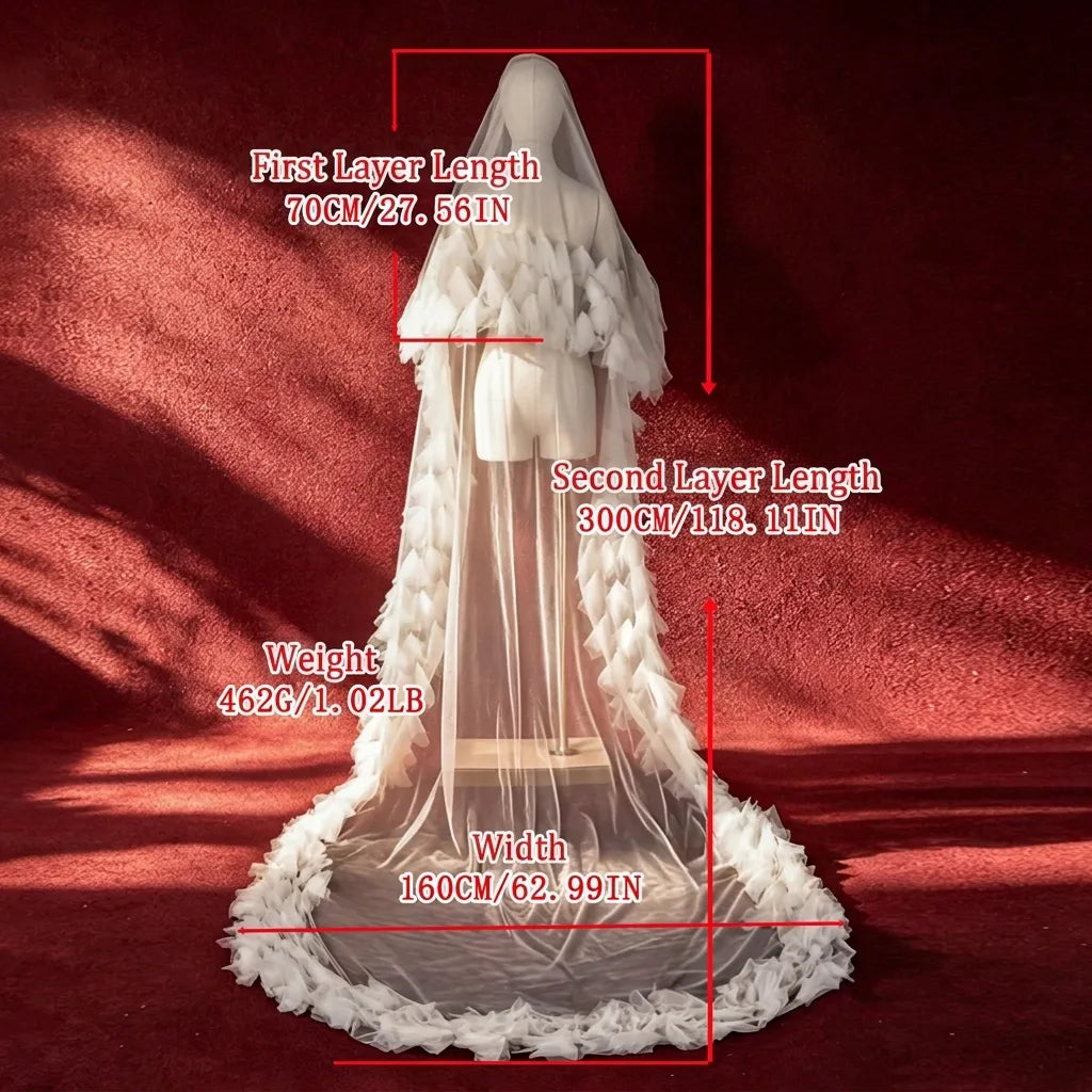 Size chart for LUNA-X466 veil showing 70cm blusher, 300cm length, 160cm width, weight 462g