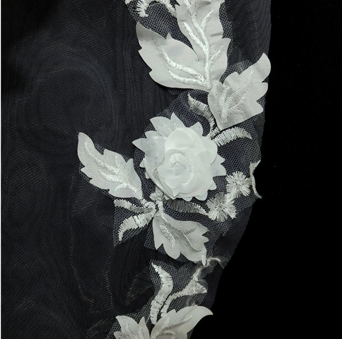 3D rose floral lace applique wedding veil detail