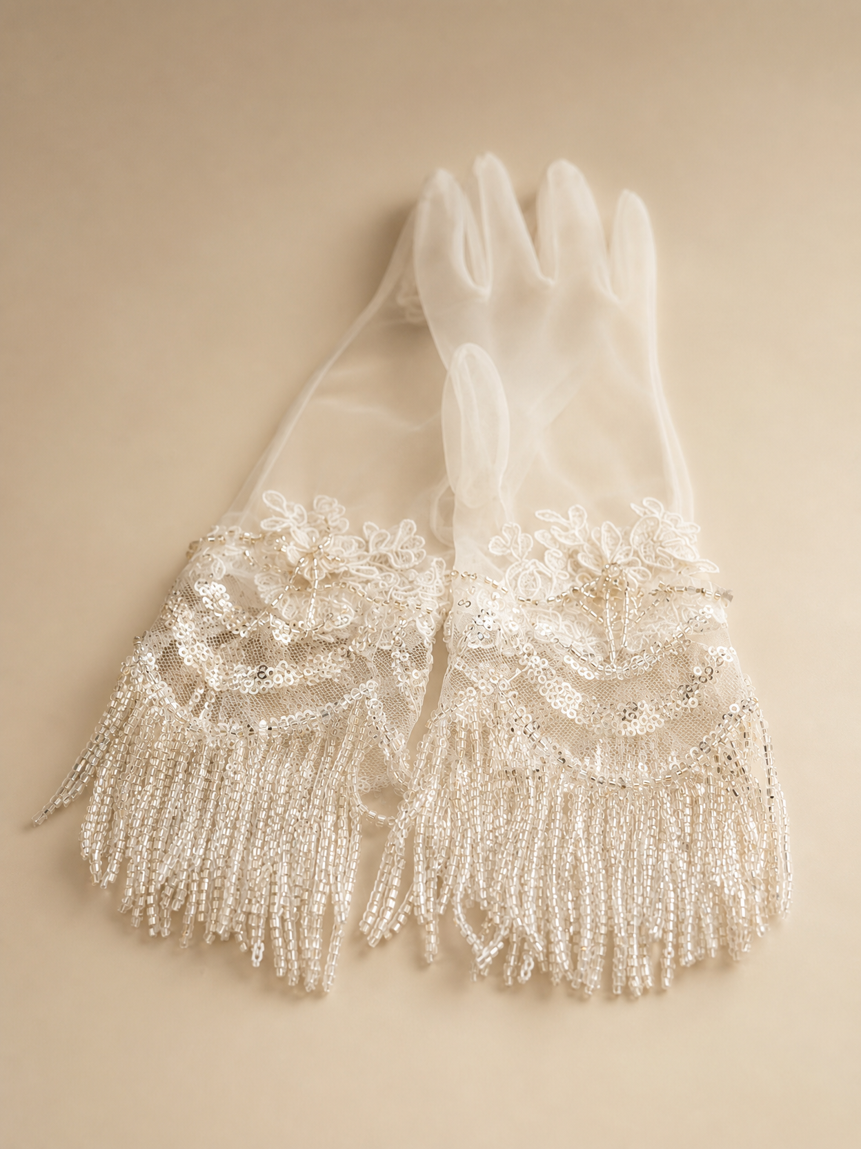 White Mesh Lace Beaded Tassel Bridal Short Gloves for Wedding and Banquet  LUNA-X188