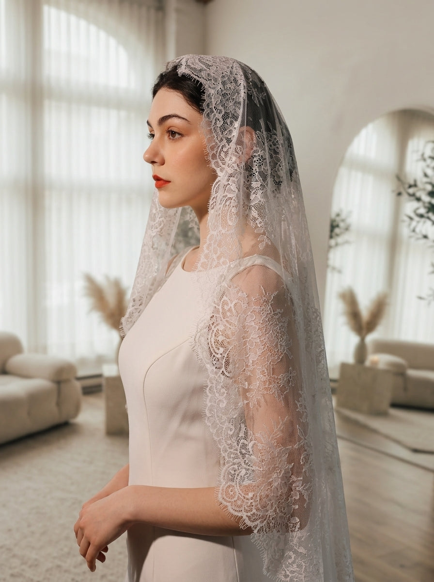 230x150cm vintage style all over lace single layer cathedral bridal veil in off-white