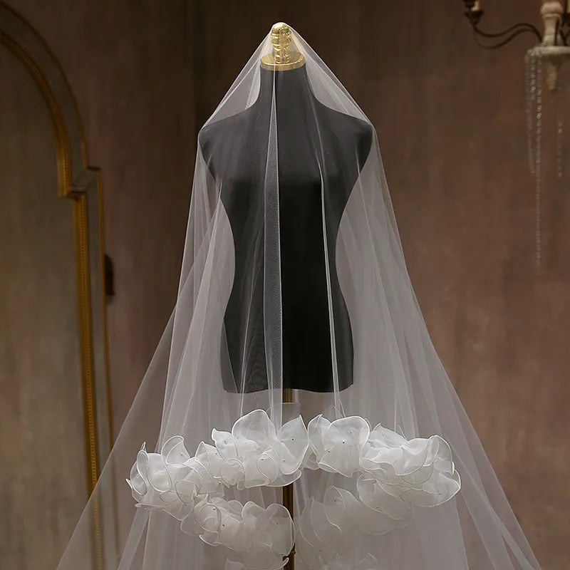 300x300cm single tier cathedral wedding veil train view